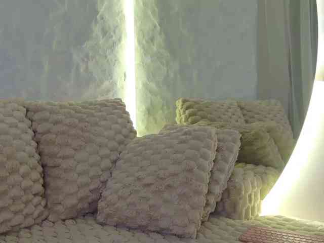 Moniqque webcam