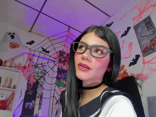 lisvandre live cam on BongaCams