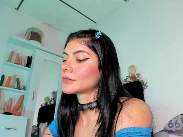 Lisvandre live webcam show