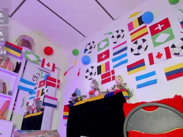 lisvandre live cam on BongaCams