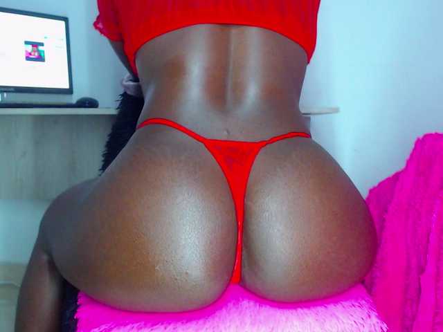 milytylor live cam on BongaCams
