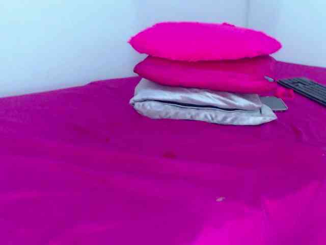 milytylor webcam
