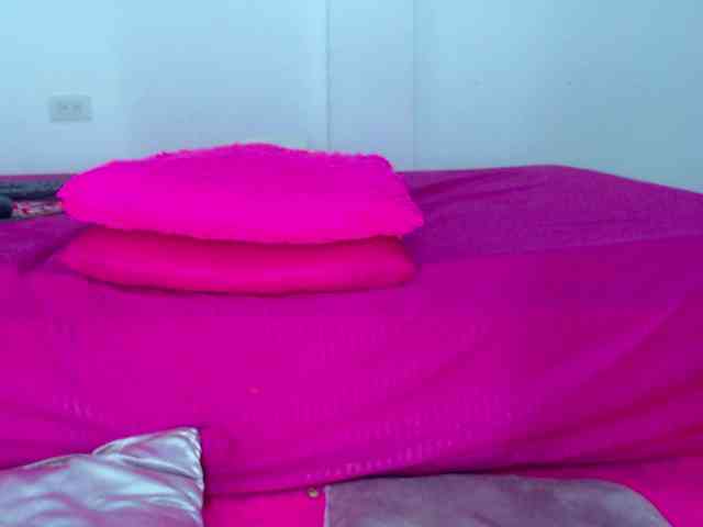 milytylor webcam