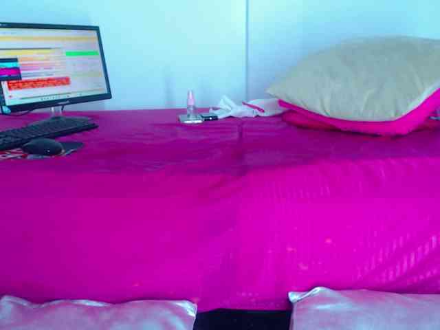 milytylor webcam