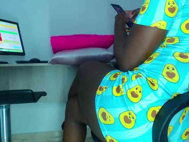 milytylor webcam