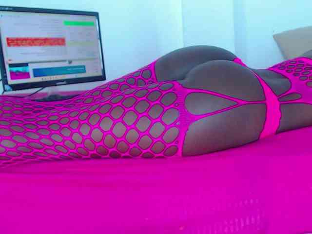 milytylor webcam