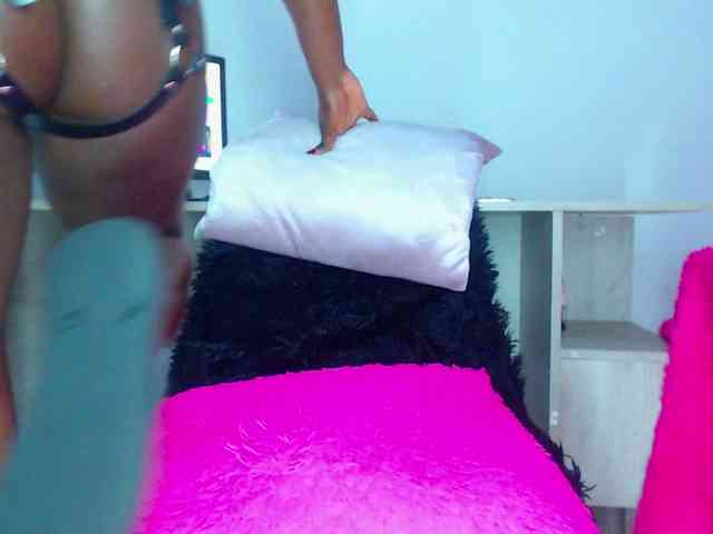 milytylor webcam