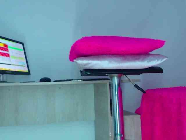 milytylor webcam
