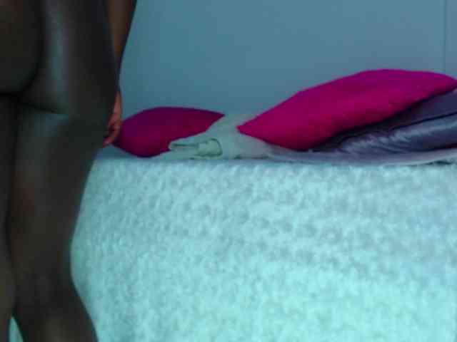milytylor webcam