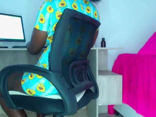 milytylor webcam