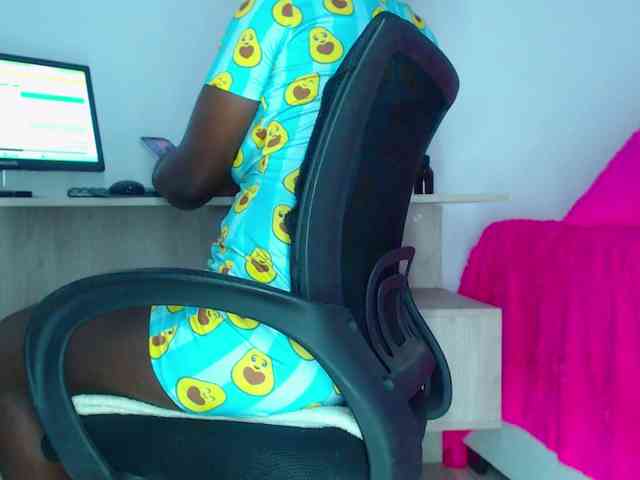 milytylor webcam