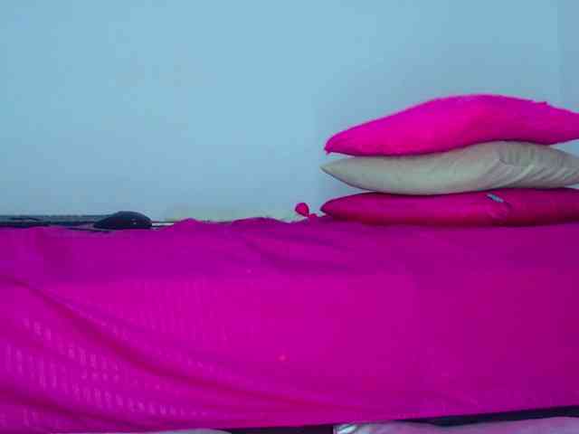 milytylor webcam