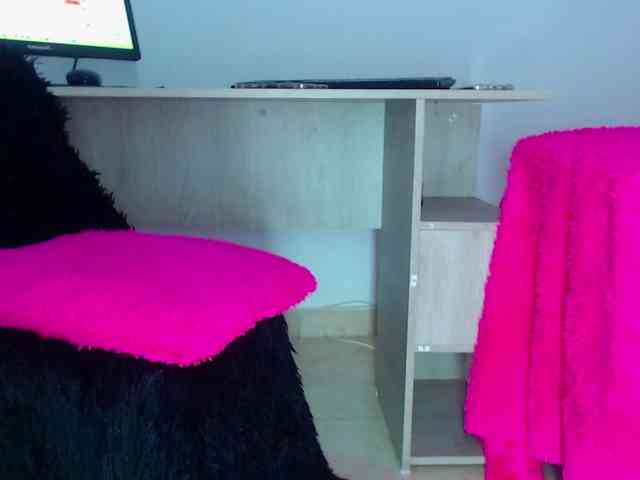 milytylor webcam