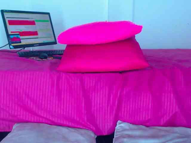 milytylor webcam