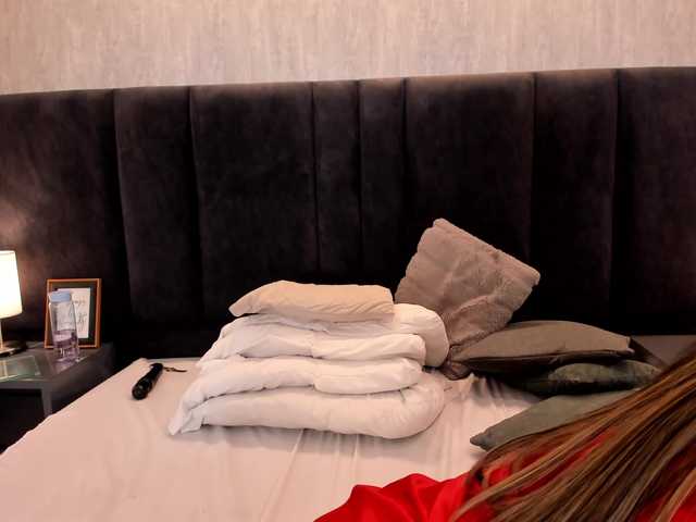 Freyaa25 live cam