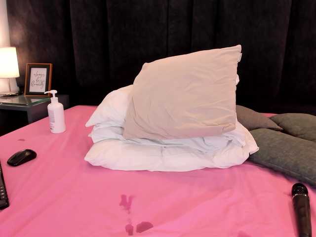 Freyaa25's BongaCams show and profile