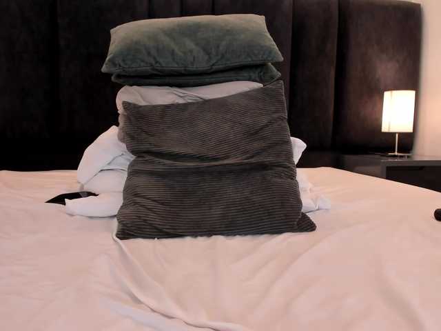 Freyaa25's BongaCams show and profile