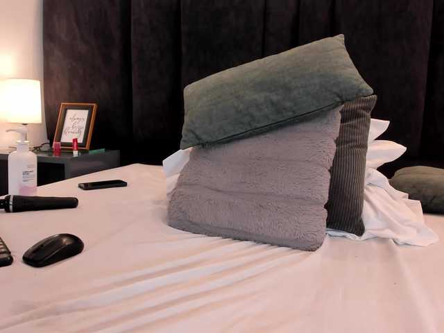 Freyaa25's BongaCams show and profile