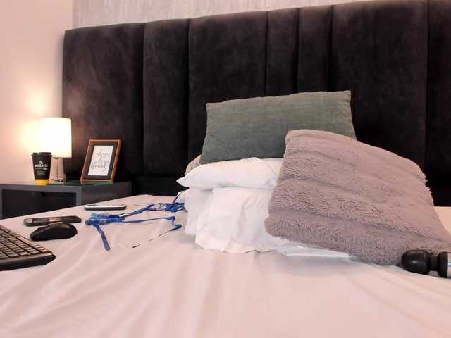 Freyaa25's BongaCams show and profile