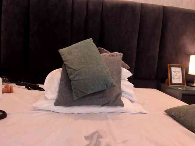 Freyaa25 webcam