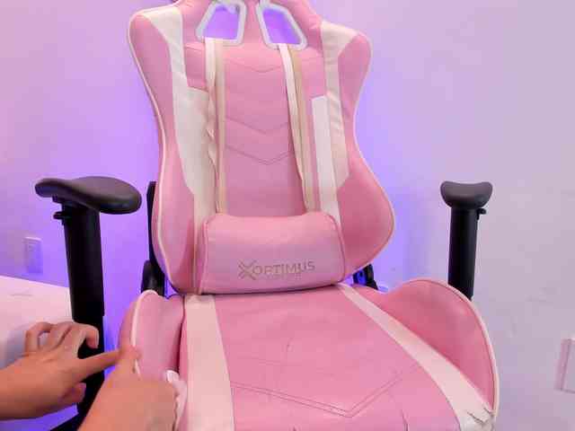 Freyaa25 webcam