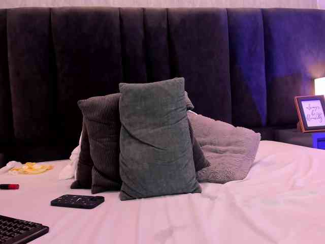 Freyaa25 webcam