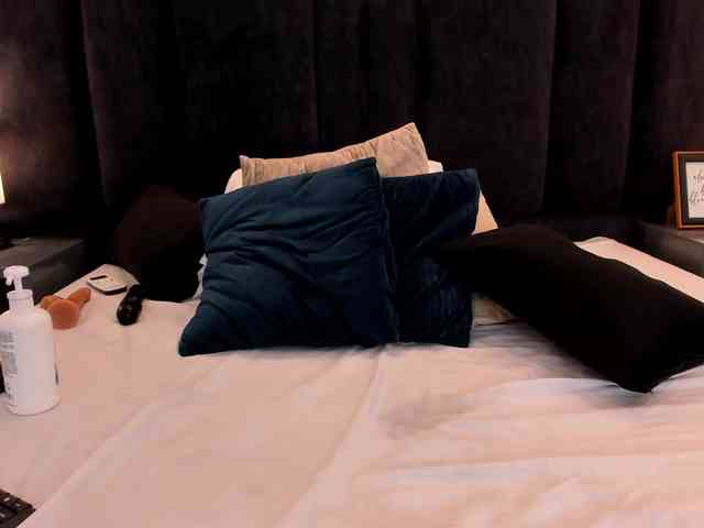 Freyaa25 webcam