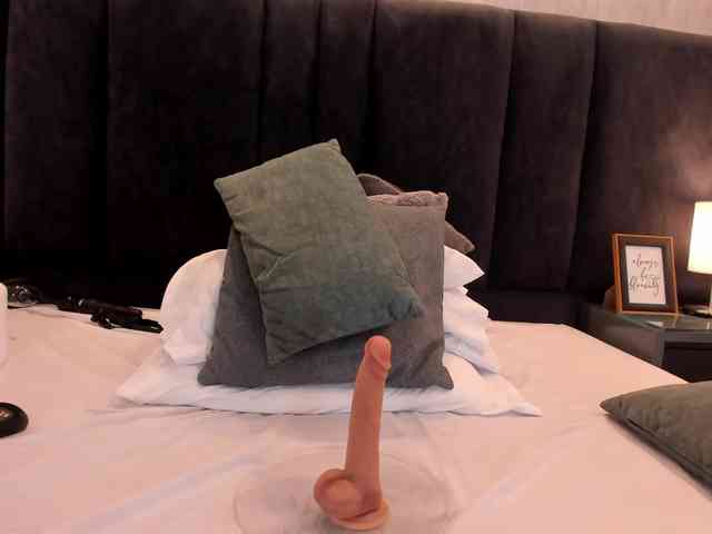 Freyaa25 webcam