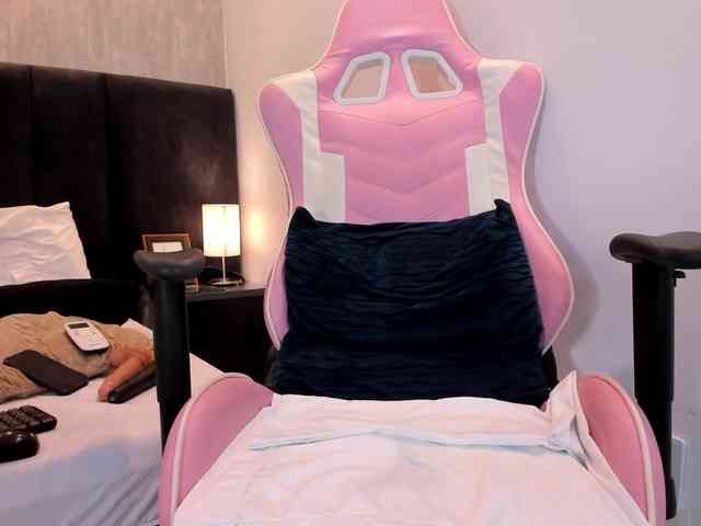 Freyaa25 webcam