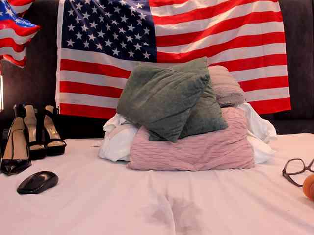 Freyaa25 webcam