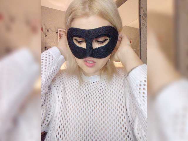 LOVEMENOW23 live cam on BongaCams