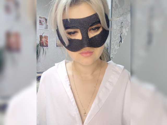 LOVEMENOW23 live cam on BongaCams