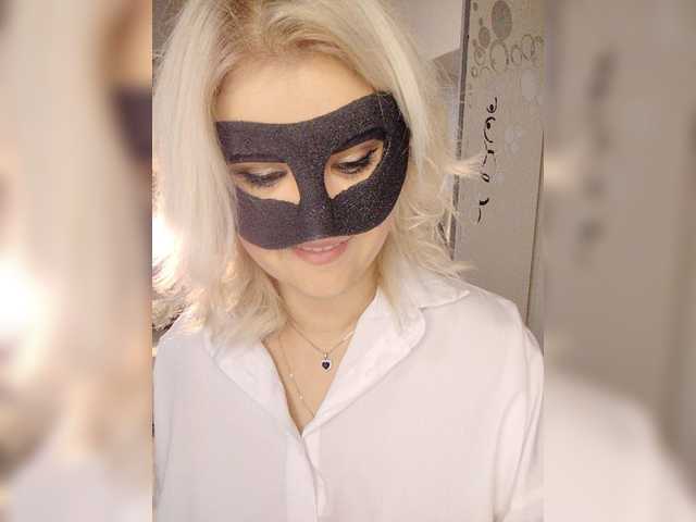 LOVEMENOW23 live cam on BongaCams