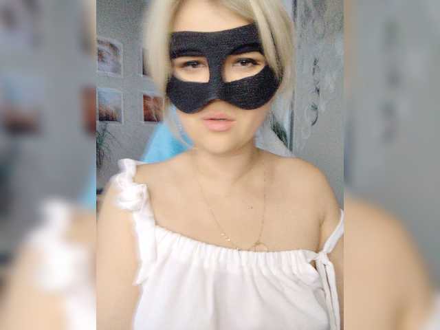 LOVEMENOW23 live cam on BongaCams
