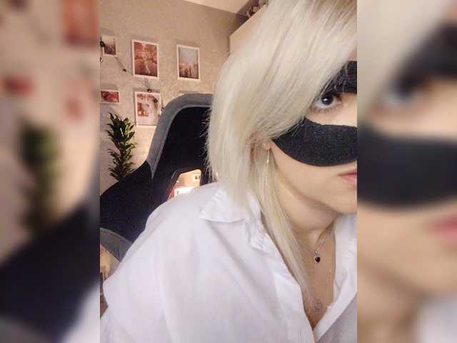 LOVEMENOW23 live cam on BongaCams