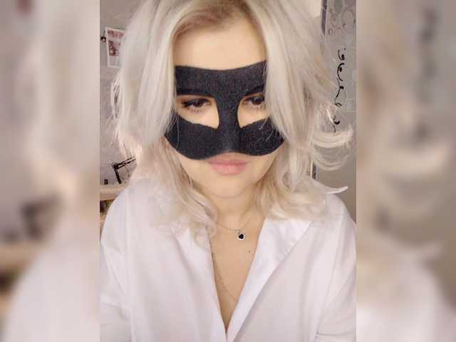 LOVEMENOW23 live cam on BongaCams