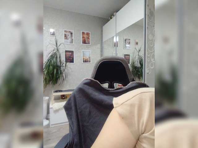LOVEMENOW23 live cam on BongaCams