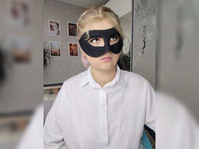 LOVEMENOW23 live cam on BongaCams