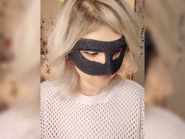 LOVEMENOW23 live cam on BongaCams