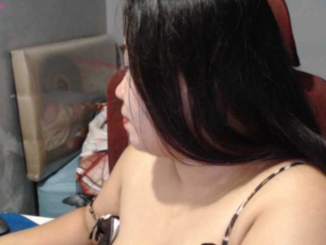 BubbleButtPinay live cam on BongaCams