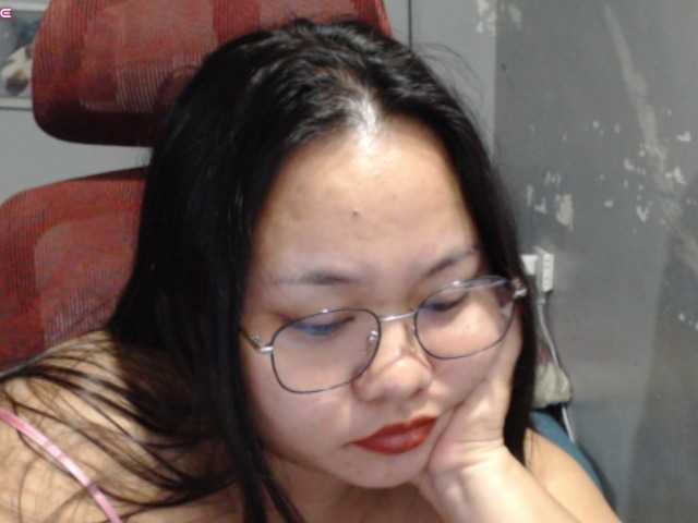 BubbleButtPinay live cam on BongaCams