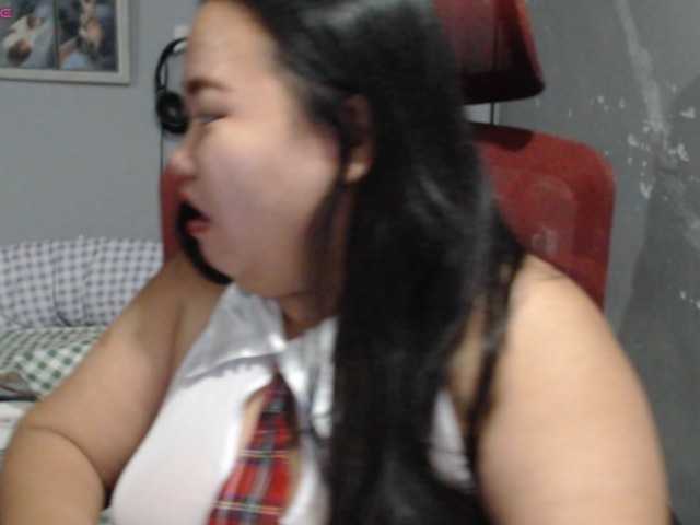 BubbleButtPinay live cam preview
