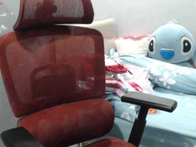 BubbleButtPinay live cam on BongaCams