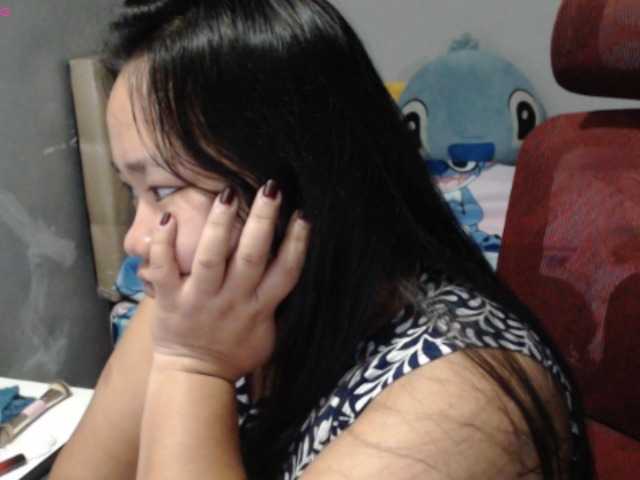 BubbleButtPinay live cam preview