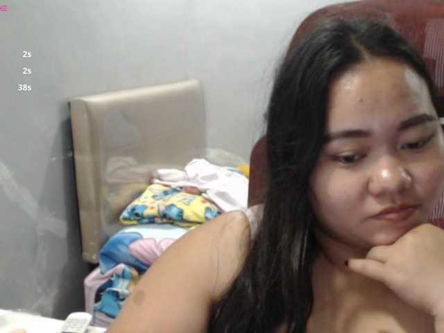 BubbleButtPinay — live female cam
