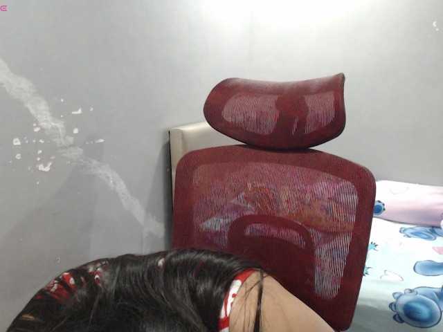 BubbleButtPinay live webcam show