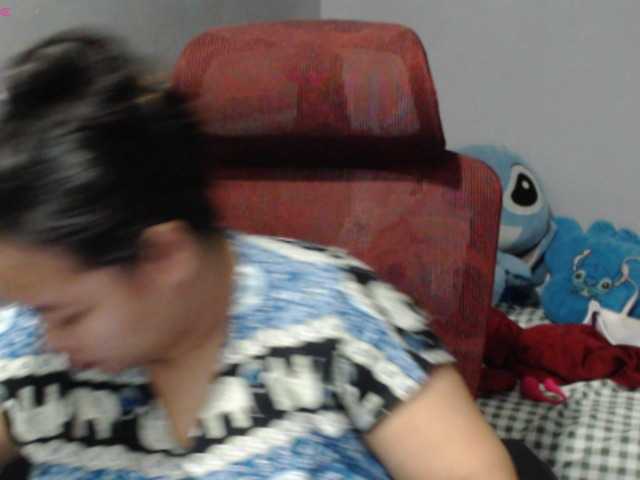 BubbleButtPinay live cam on BongaCams