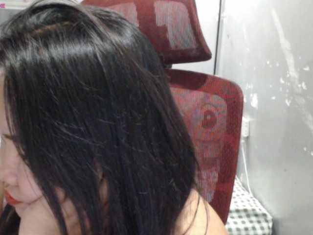 BubbleButtPinay live cam preview