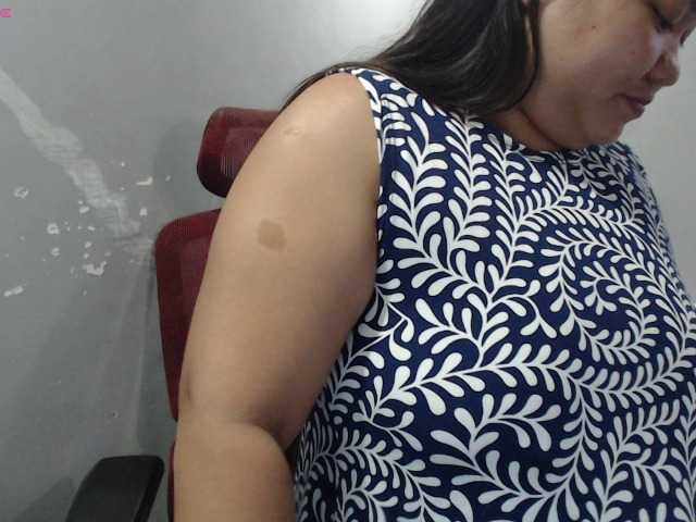 BubbleButtPinay live cam on BongaCams