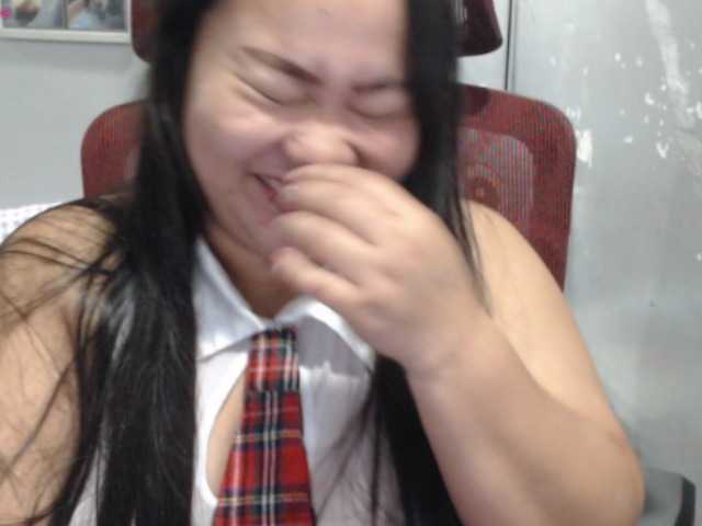 BubbleButtPinay live cam preview